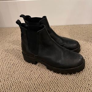 STEVE MADDEN LUG SOLE BLEEKER BOOTIE BLACK